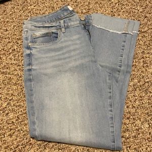 EUC Jessica Simpson cropped denim jeans women’s